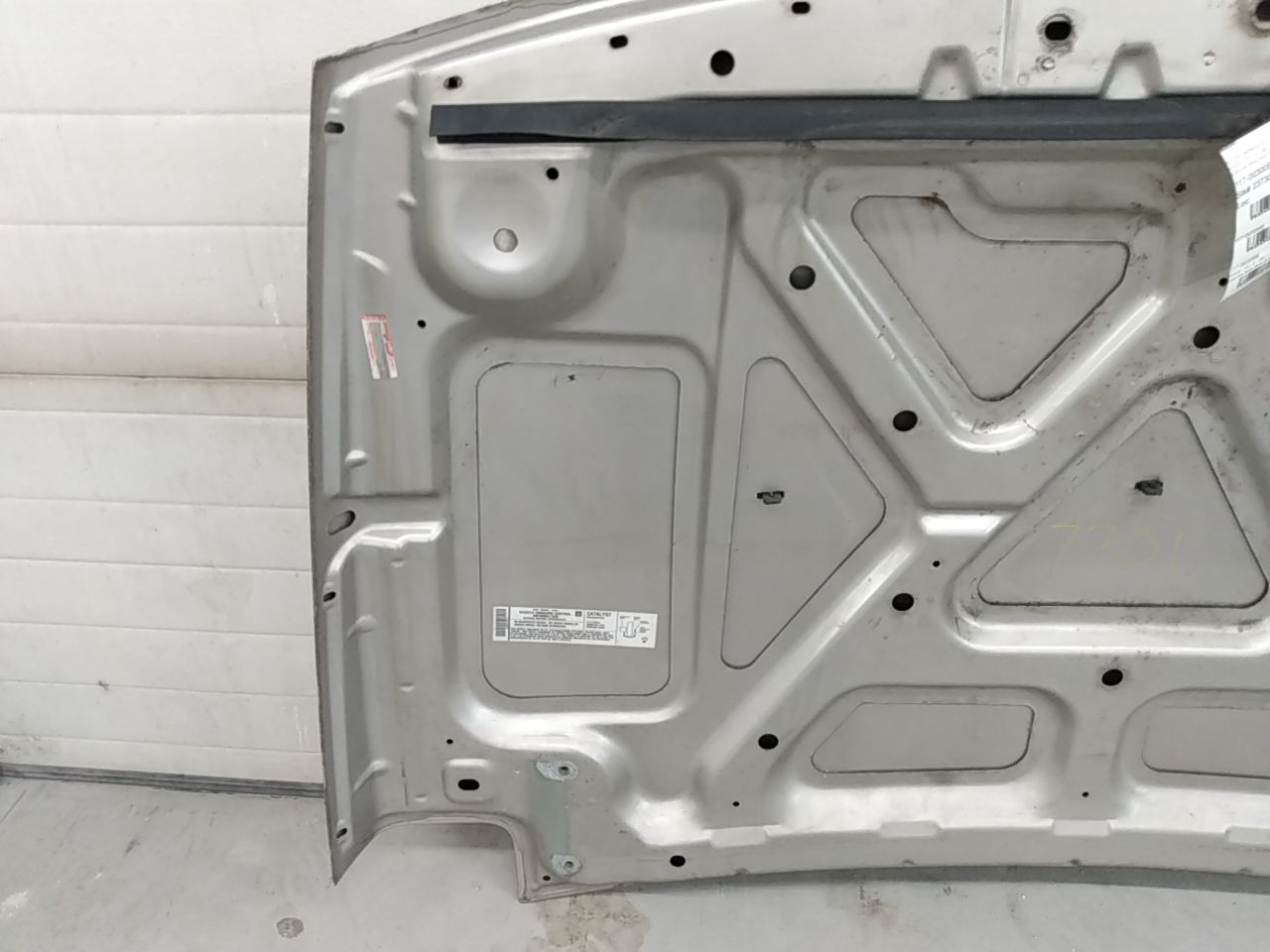 Hummer H3 Hood Assembly