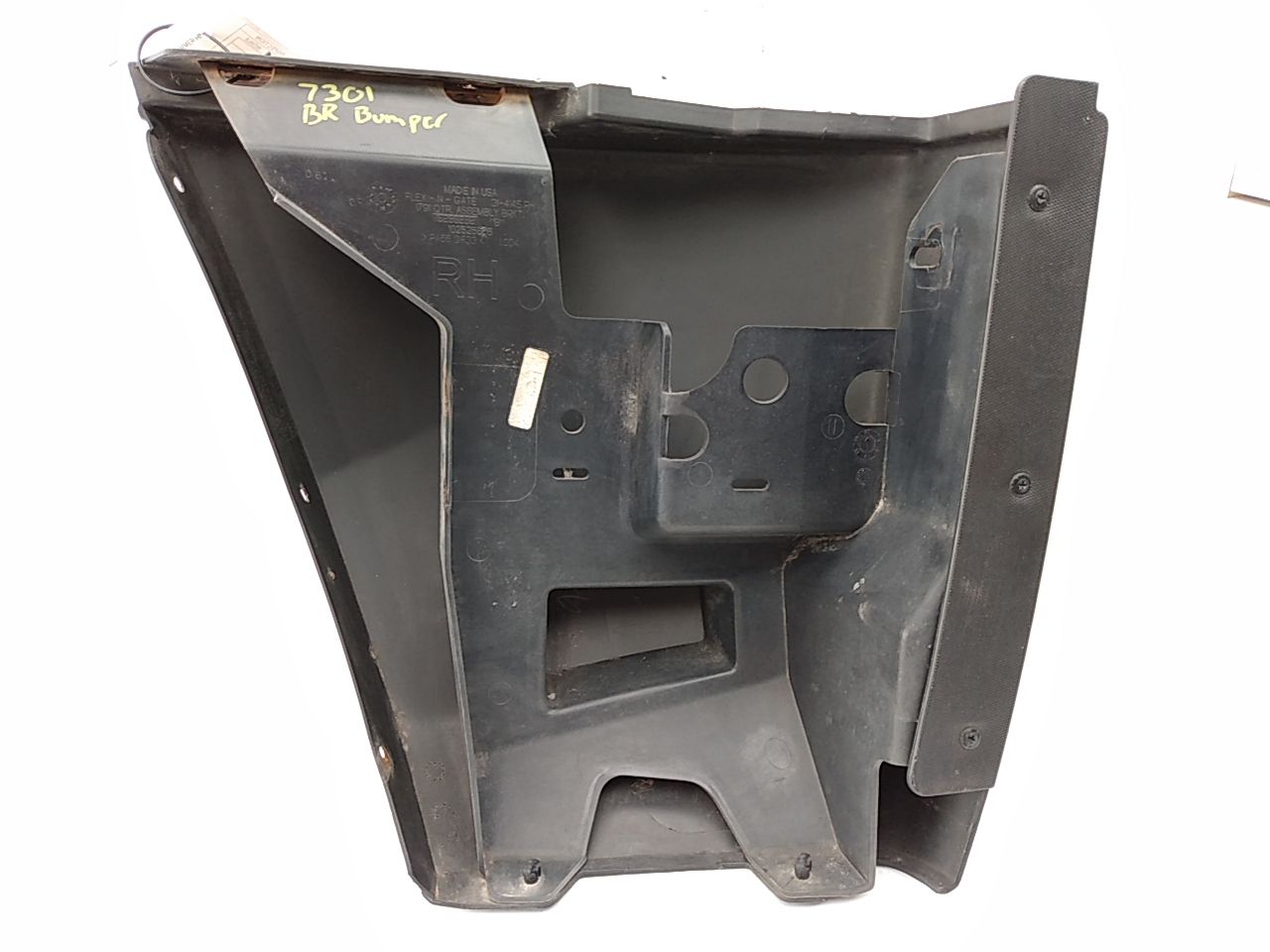 Hummer H3 Rear Right Bumper End Cap