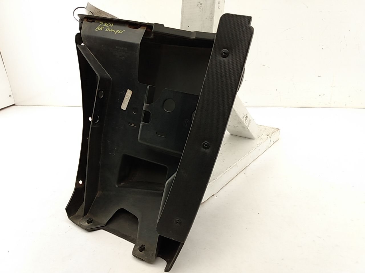 Hummer H3 Rear Right Bumper End Cap