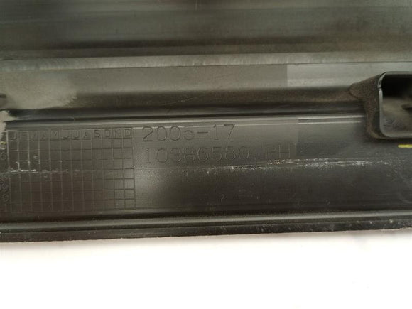 Saturn Sky Pair of Sill Plate Trim Panels