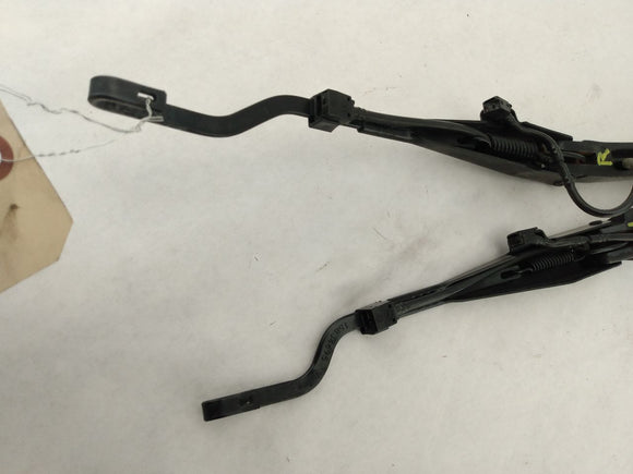 Saturn Sky Front Windshield Wiper Arm Set