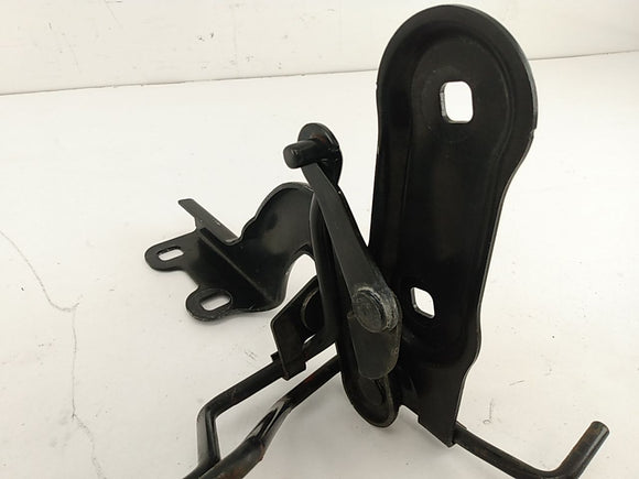 Saturn Sky Rear Trunk Hinge Assembly