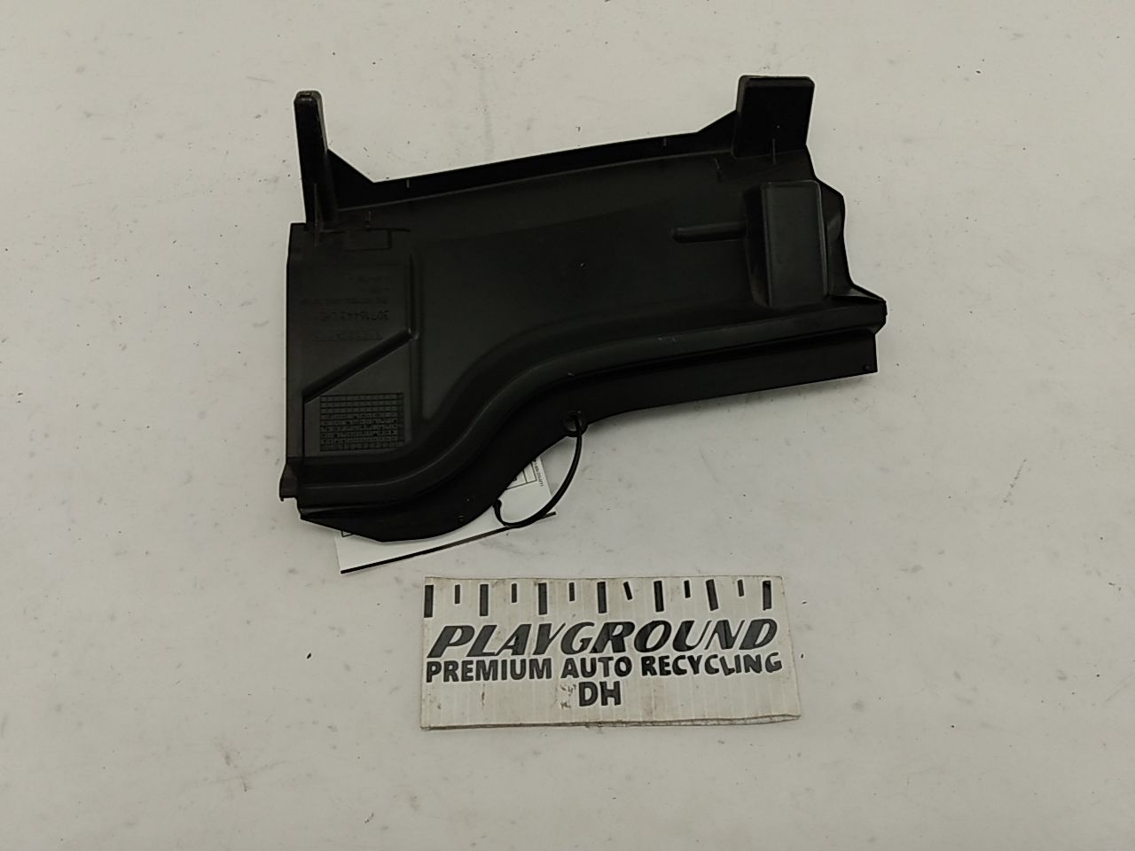 Volvo C30 Front Right Air Guide Panel