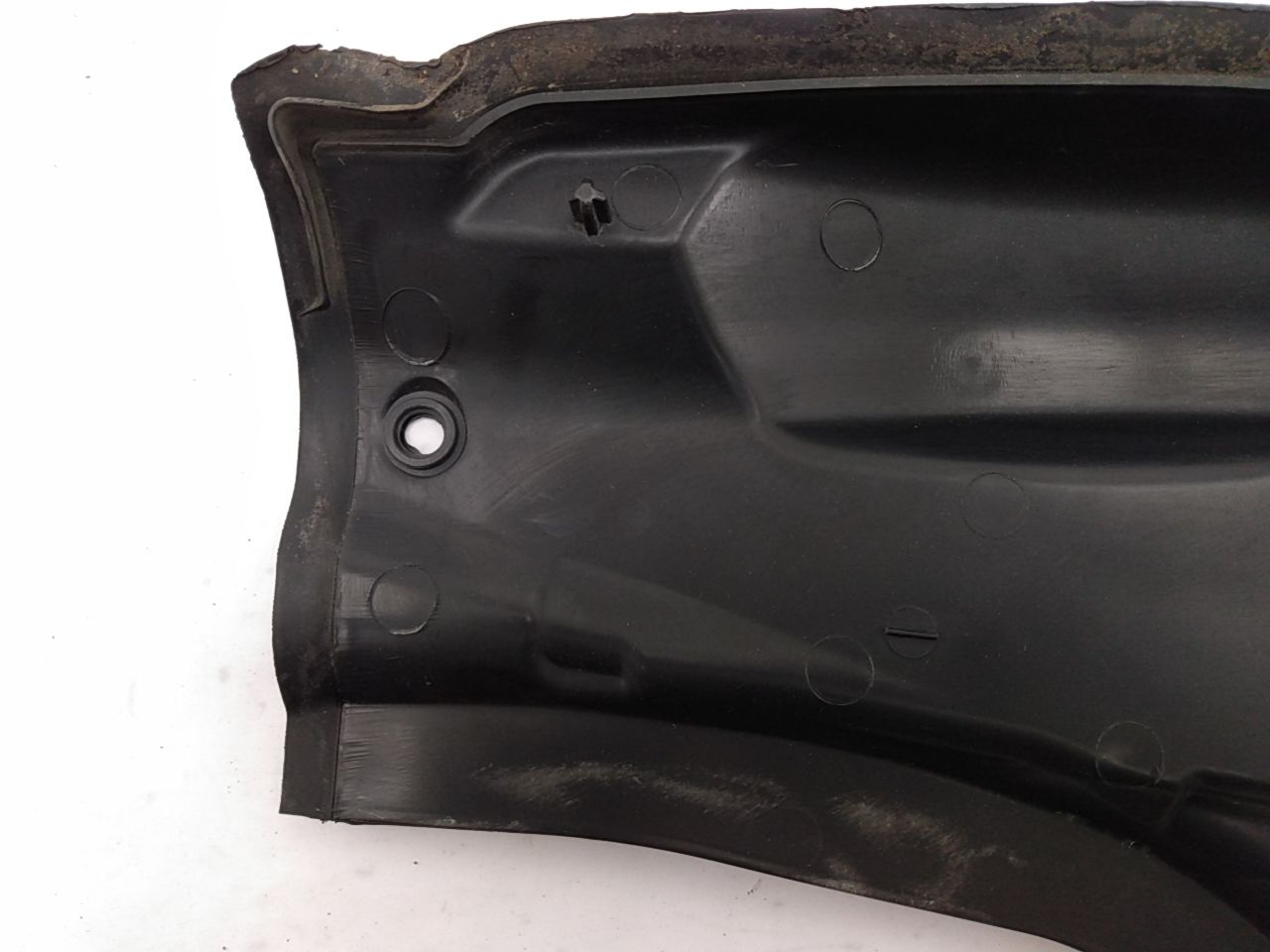 Volvo C30 Lower Wiper Cover