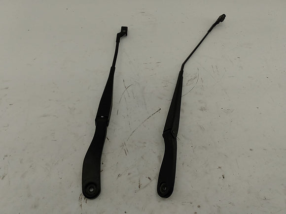 Volvo C30 Front Wiper Arm Set