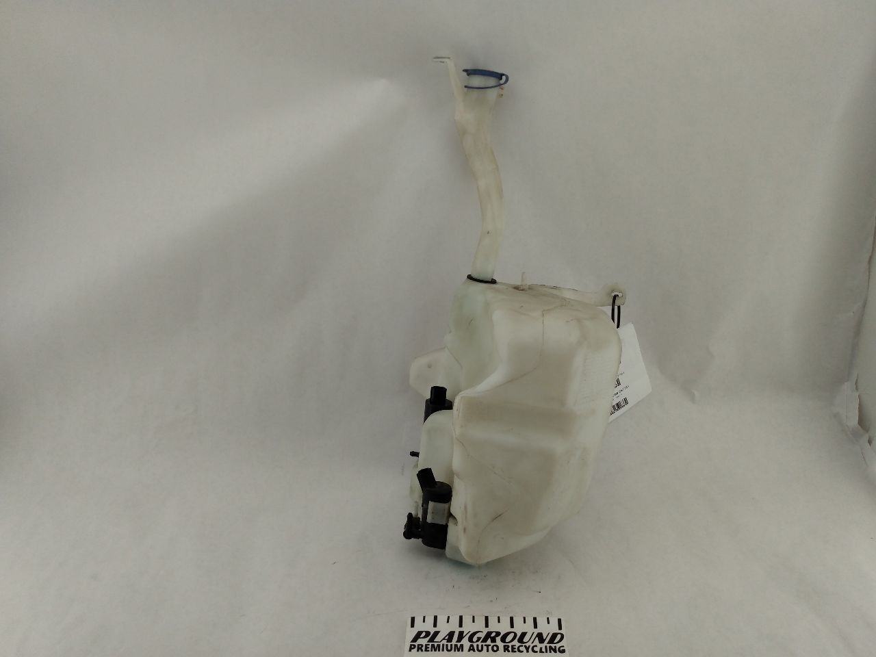 Volvo C30 Washer Fluid Reservoir