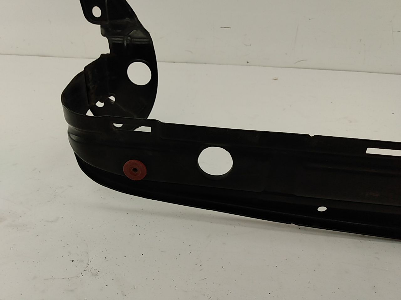 Volvo C30 Lower Radiator Support