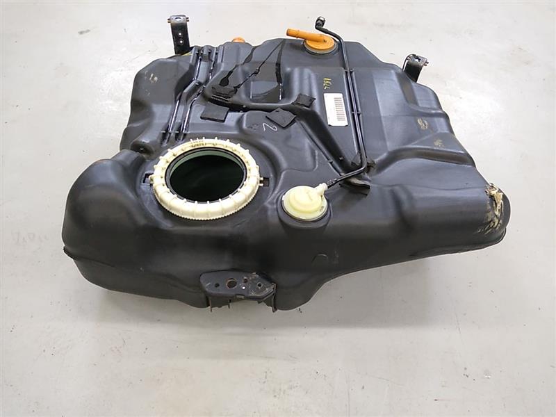 Volvo C30 Fuel Tank - 0