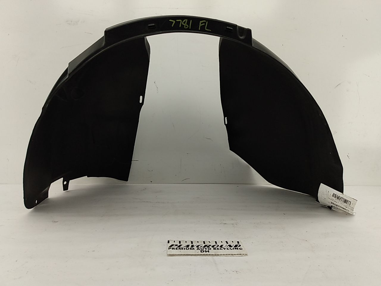 Volvo C30 Front Left Inner Fender Liner