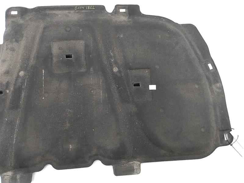 Volvo C30 Hood Insulator