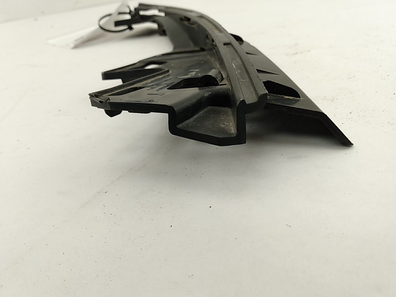 Volvo C30 Front Left Headlight Mount Bracket