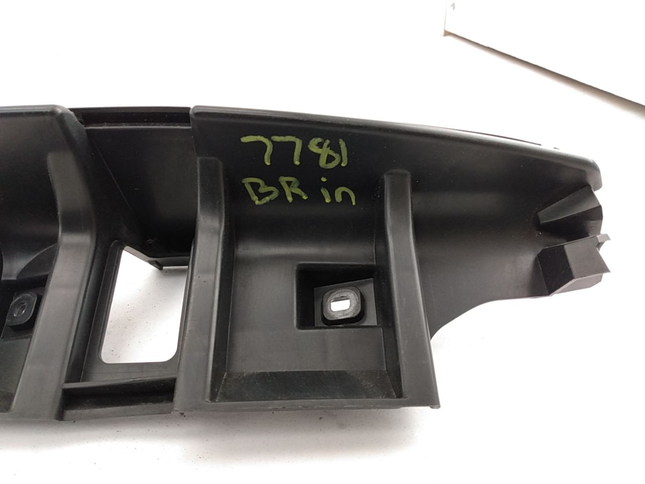 Volvo C30 Rear Right Inner Bumper Bracket