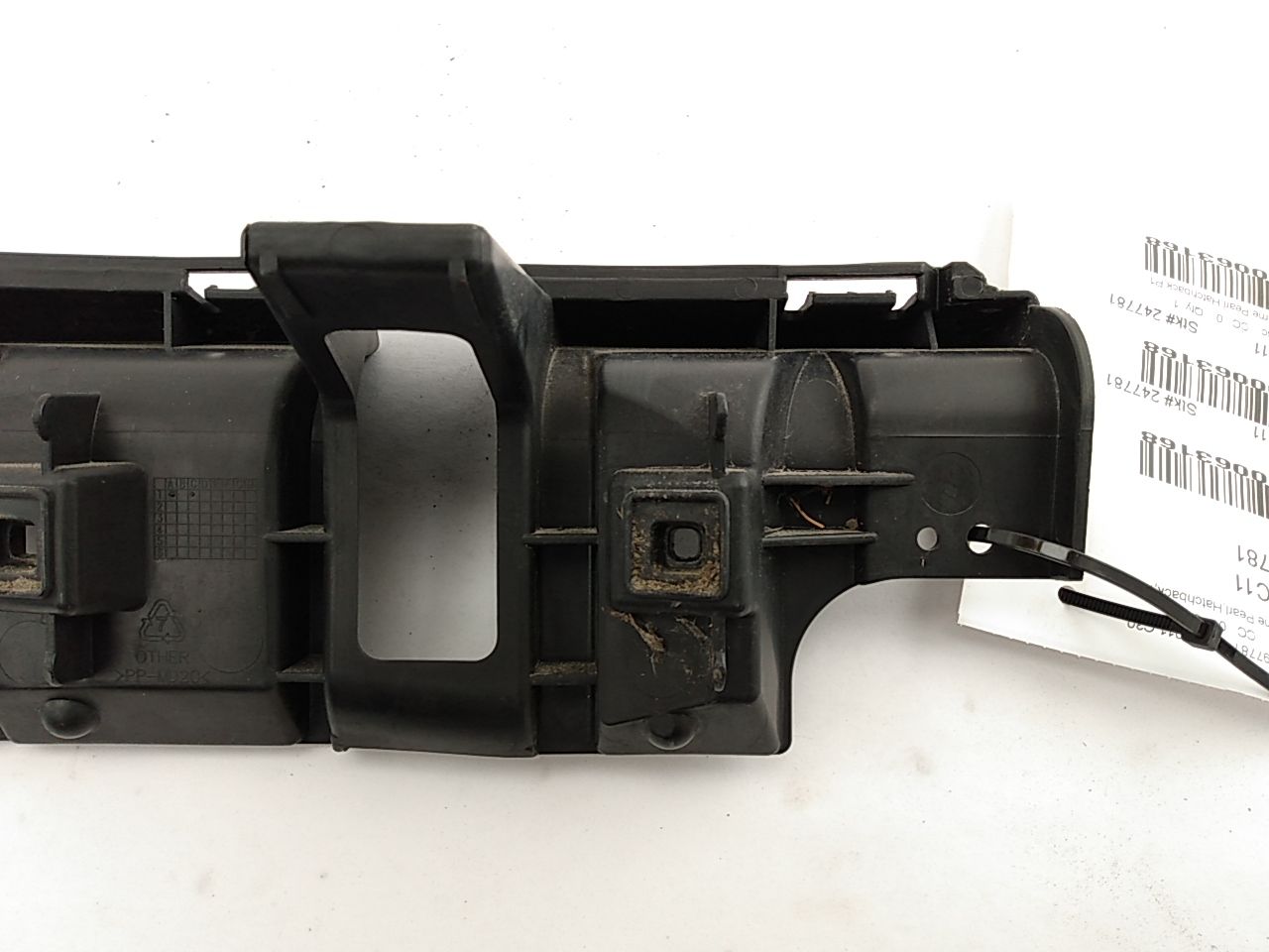 Volvo C30 Rear Right Inner Bumper Bracket