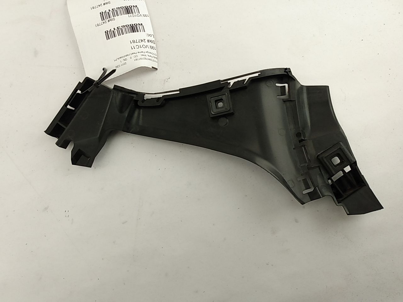 Volvo C30 Rear Left Outer Bumper Bracket