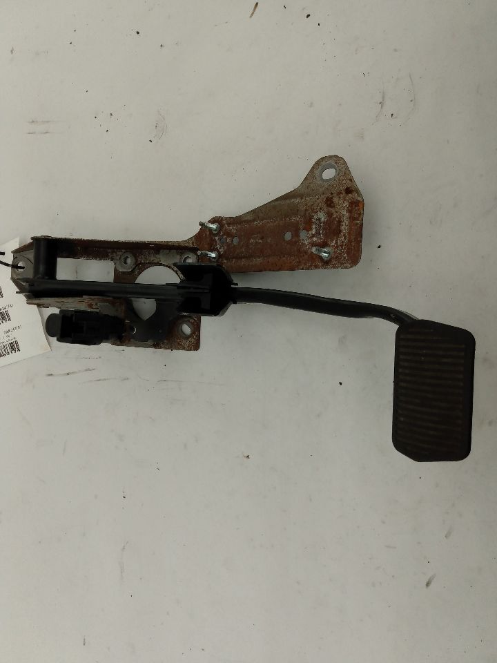 Volvo C30 Brake Pedal Assembly - 0