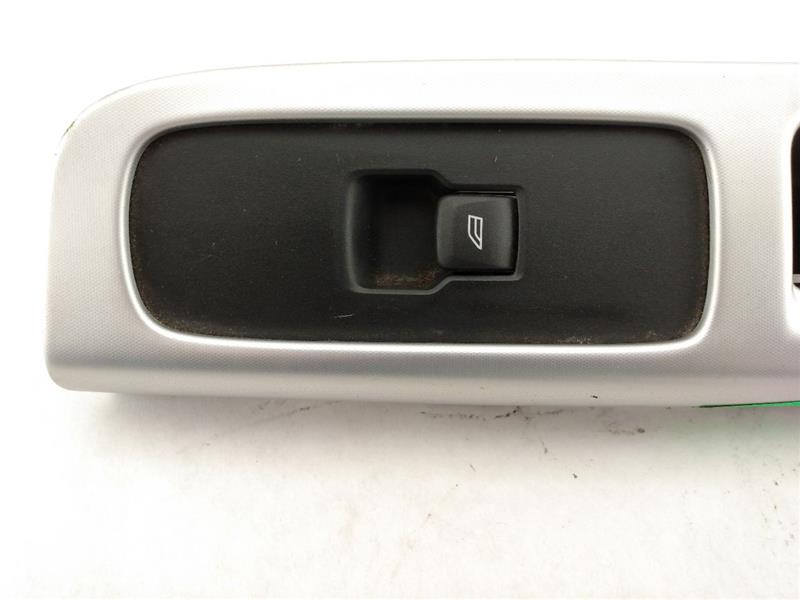 Volvo C30 Front Right Window Switch - 0