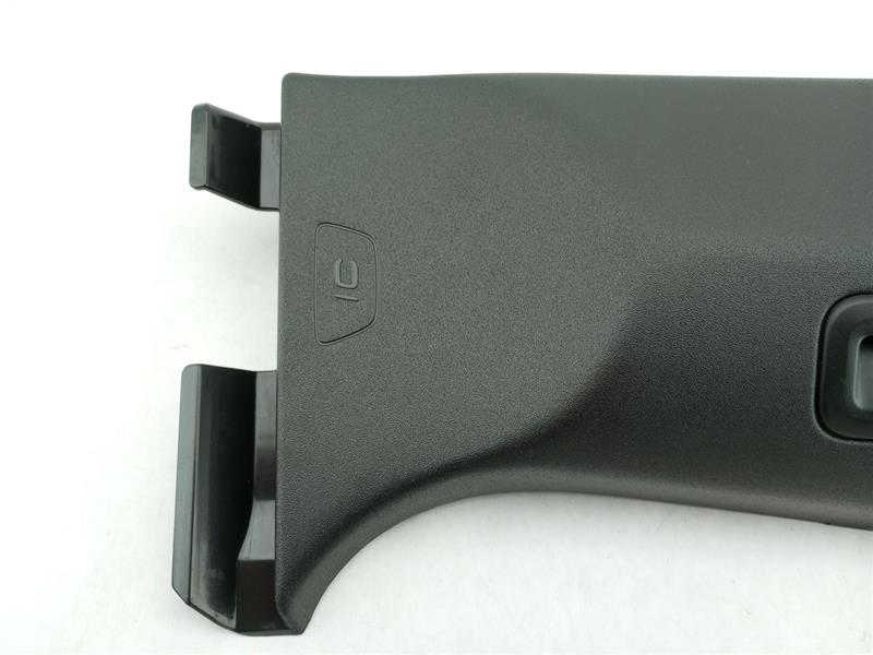 Volvo C30 Front Right Upper B Pillar - 0