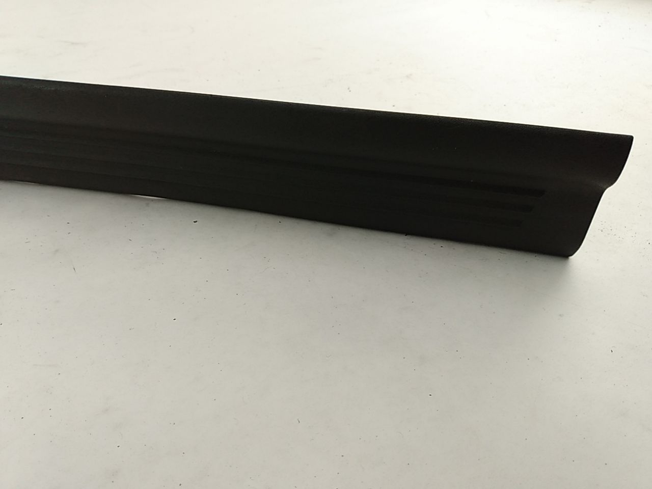 Volvo C30 Front Right Exterior Door Sill Trim