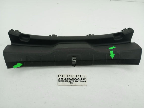Volvo C30 Trunk Sill Trim Panel