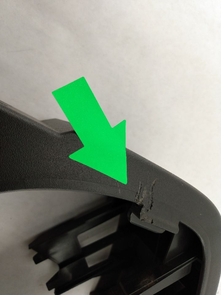 Volvo C30 Center Console Rear Trim Panel