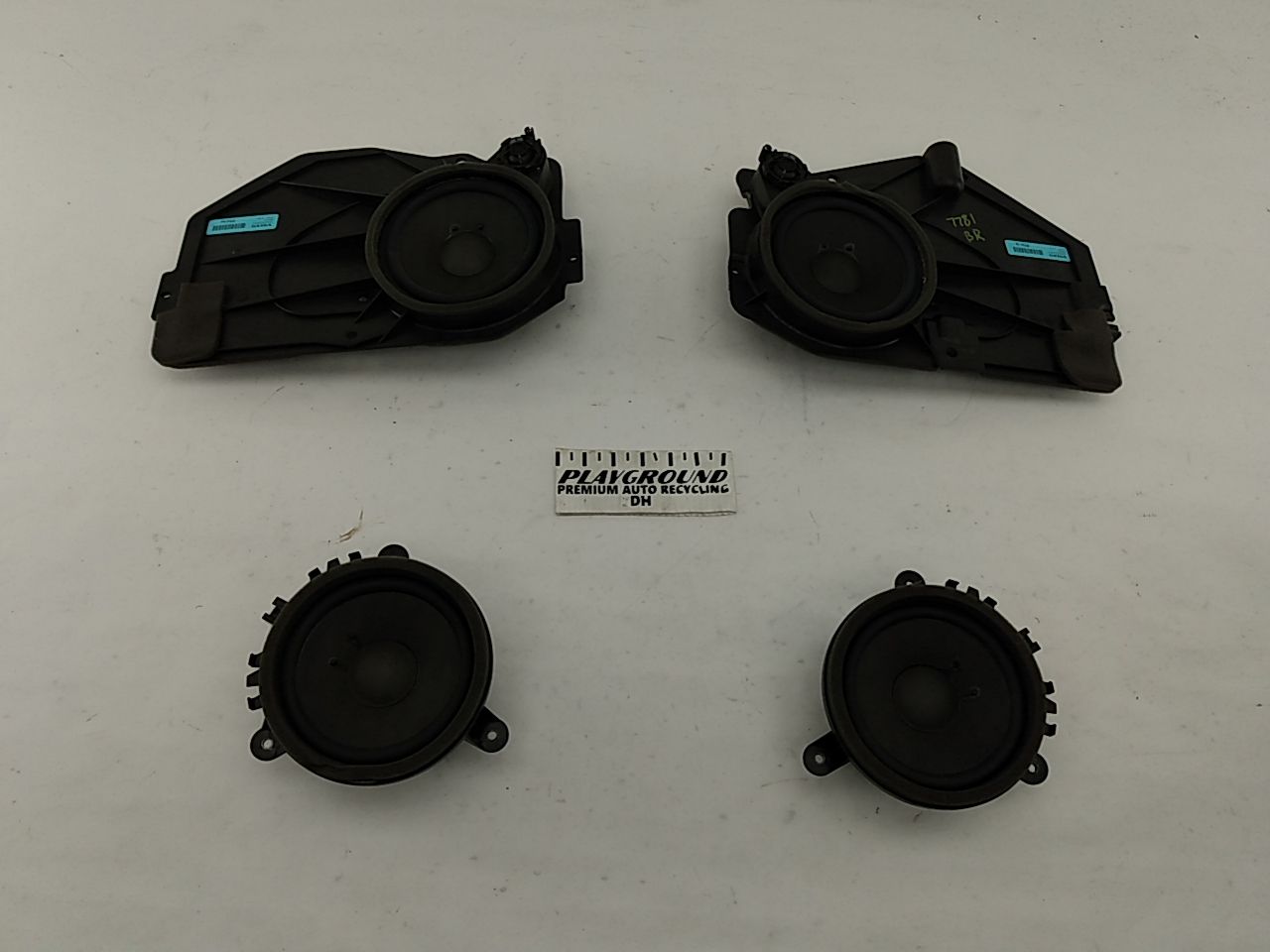 Volvo C30 Set of Car Speakers