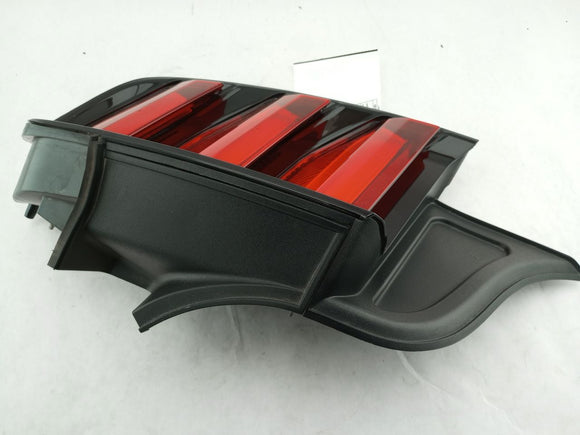 Ford Mustang Rear Right Tail Light Assembly