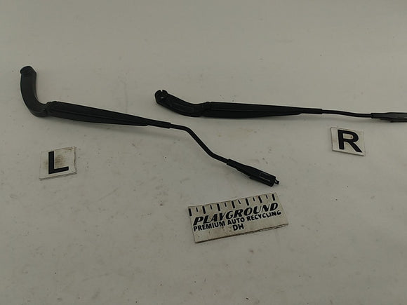 Ford Mustang Windshield Wiper Arm Set