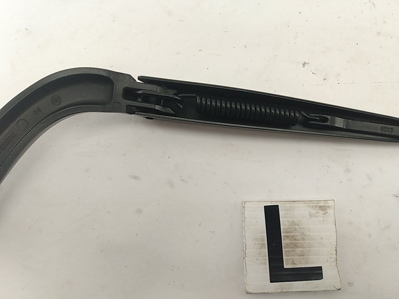 Ford Mustang Windshield Wiper Arm Set