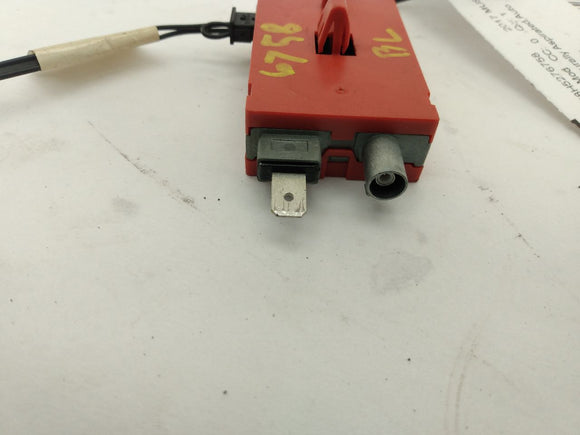 Ford Mustang Antenna Amplifier Isolator