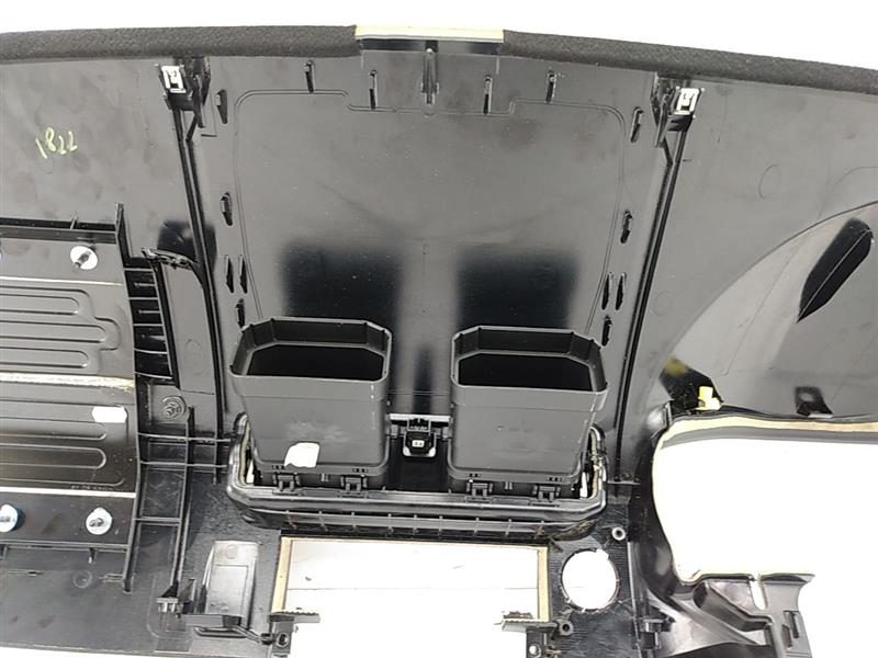 Volvo C30 Upper Dash Pad