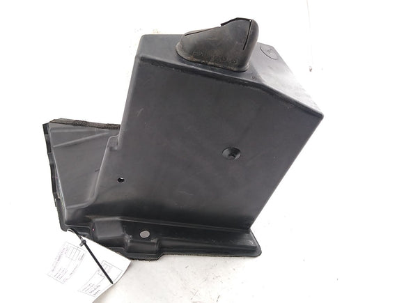 Alfa Romeo Giulia Front Right Air Intake Duct Cover 
50543649