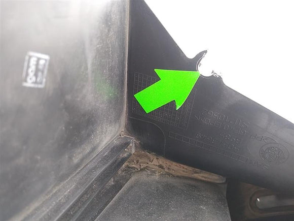 Alfa Romeo Giulia Front Right Air Intake Duct Cover 
50543649