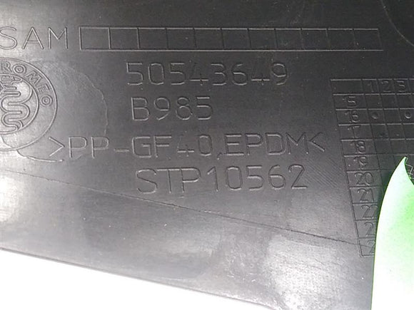 Alfa Romeo Giulia Front Right Air Intake Duct Cover 
50543649