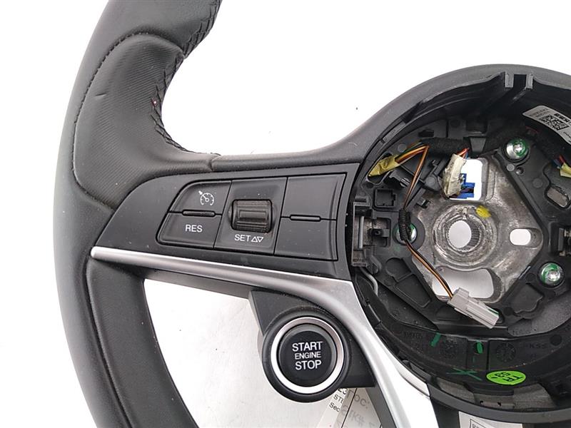 Alfa Romeo Giulia Steering Wheel
01561262900