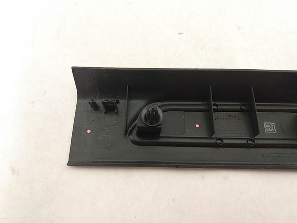 Alfa Romeo Giulia Front Left Door Sill
156107575
156107576
156107577