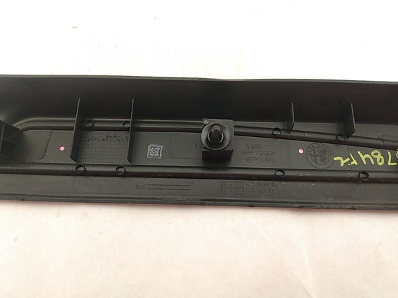 Alfa Romeo Giulia Front Left Door Sill
156107575
156107576
156107577