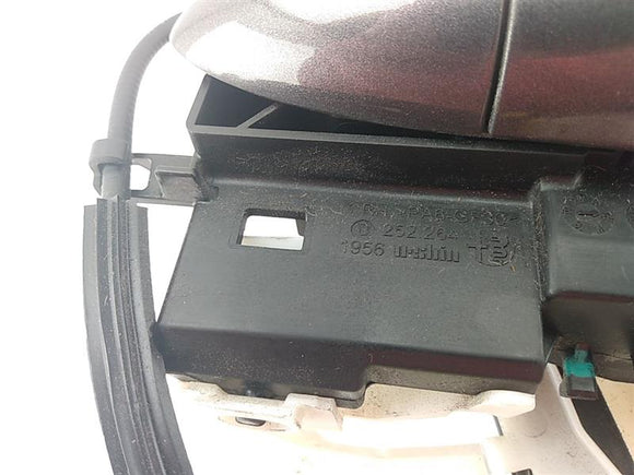 Alfa Romeo Giulia Front Right Door Handle
50545346