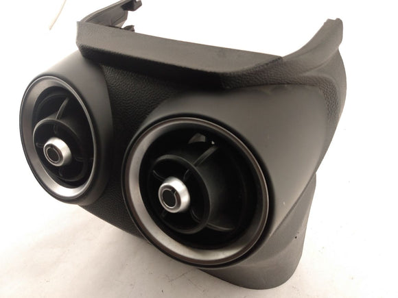 Alfa Romeo Giulia Rear Center AC Heat Vent 
01561291680