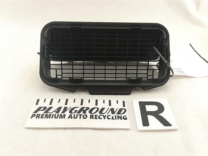 Alfa Romeo Giulia Body Vent Grille 
15989553
50544528