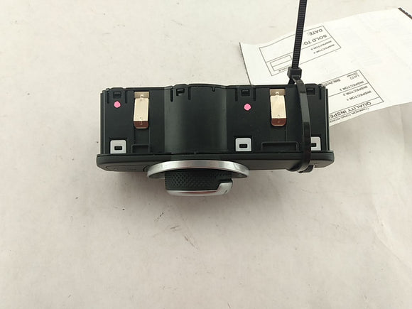 Alfa Romeo Giulia Headlight Switch 
01561284550