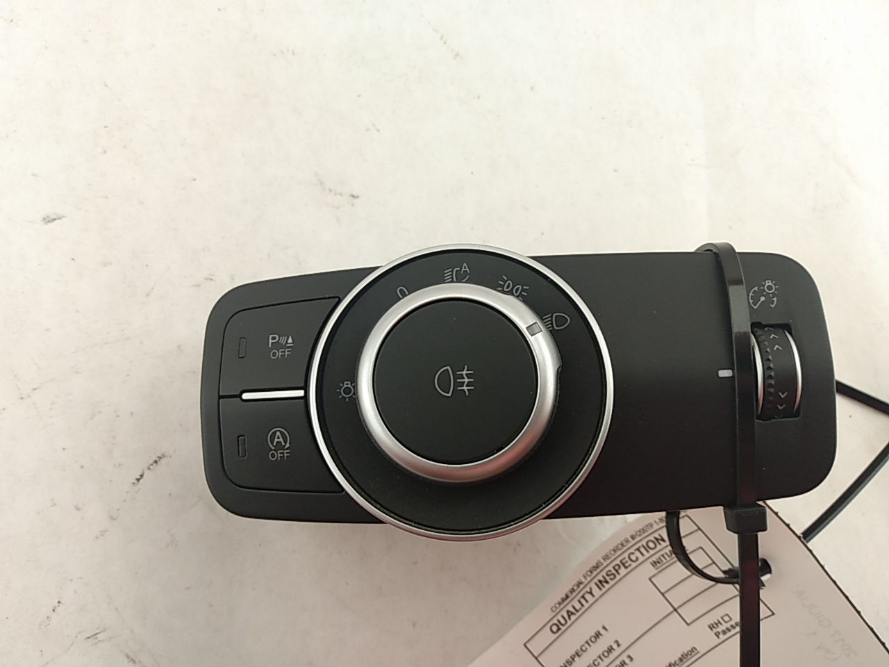 Alfa Romeo Giulia Headlight Switch 
01561284550