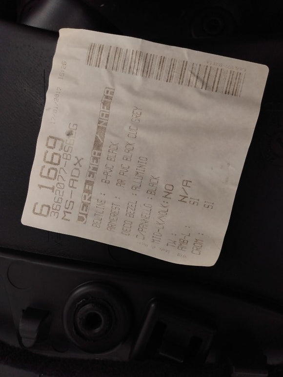 Alfa Romeo Giulia Front Right Door Panel 
01561307370