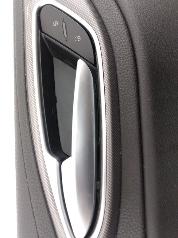 Alfa Romeo Giulia Front Left Door Panel 
01561308810