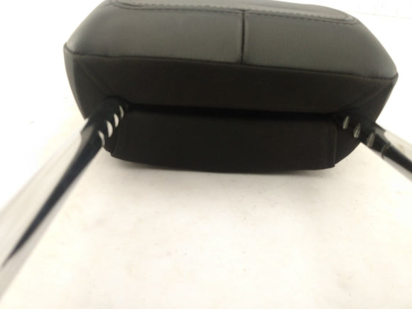 Alfa Romeo Giulia Front Right Headrest