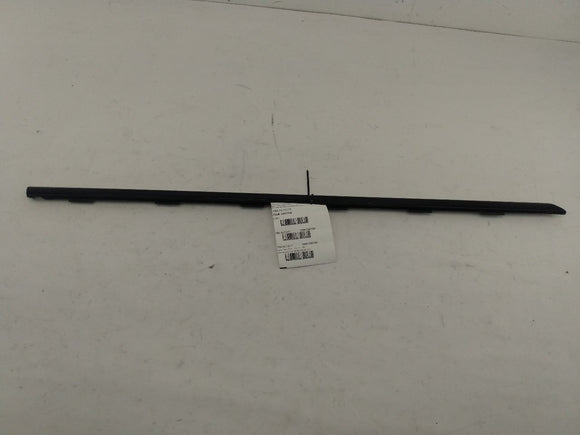 Alfa Romeo Giulia Front Right Exterior Door Window Sweep