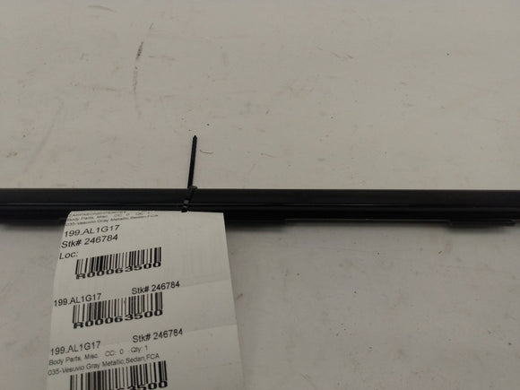 Alfa Romeo Giulia Front Right Exterior Door Window Sweep