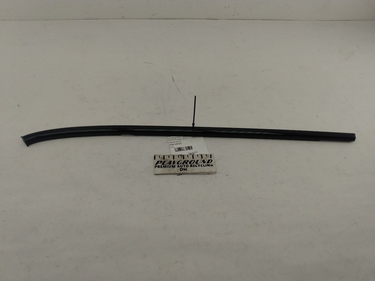 Alfa Romeo Giulia Rear Left Exterior Door Window Sweep