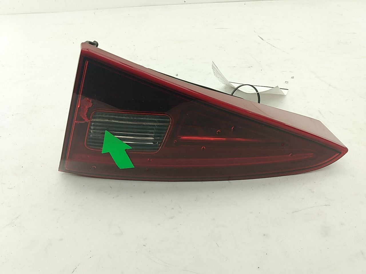 Alfa Romeo Giulia Rear Right Inner Tail Light Assembly - 0