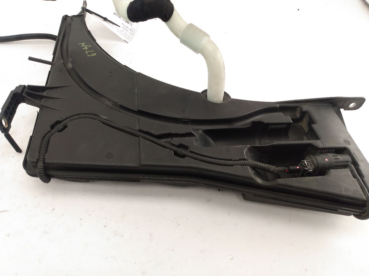 Alfa Romeo Giulia Washer Fluid Reservoir Assembly
