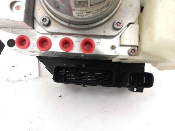 Alfa Romeo Giulia ABS Control Module & Pump Assembly
